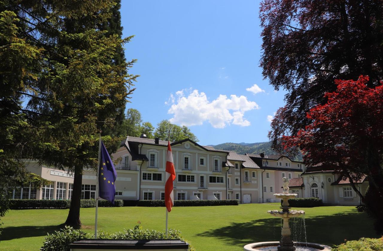 Schloss Kurhotel Strobl Exterior photo