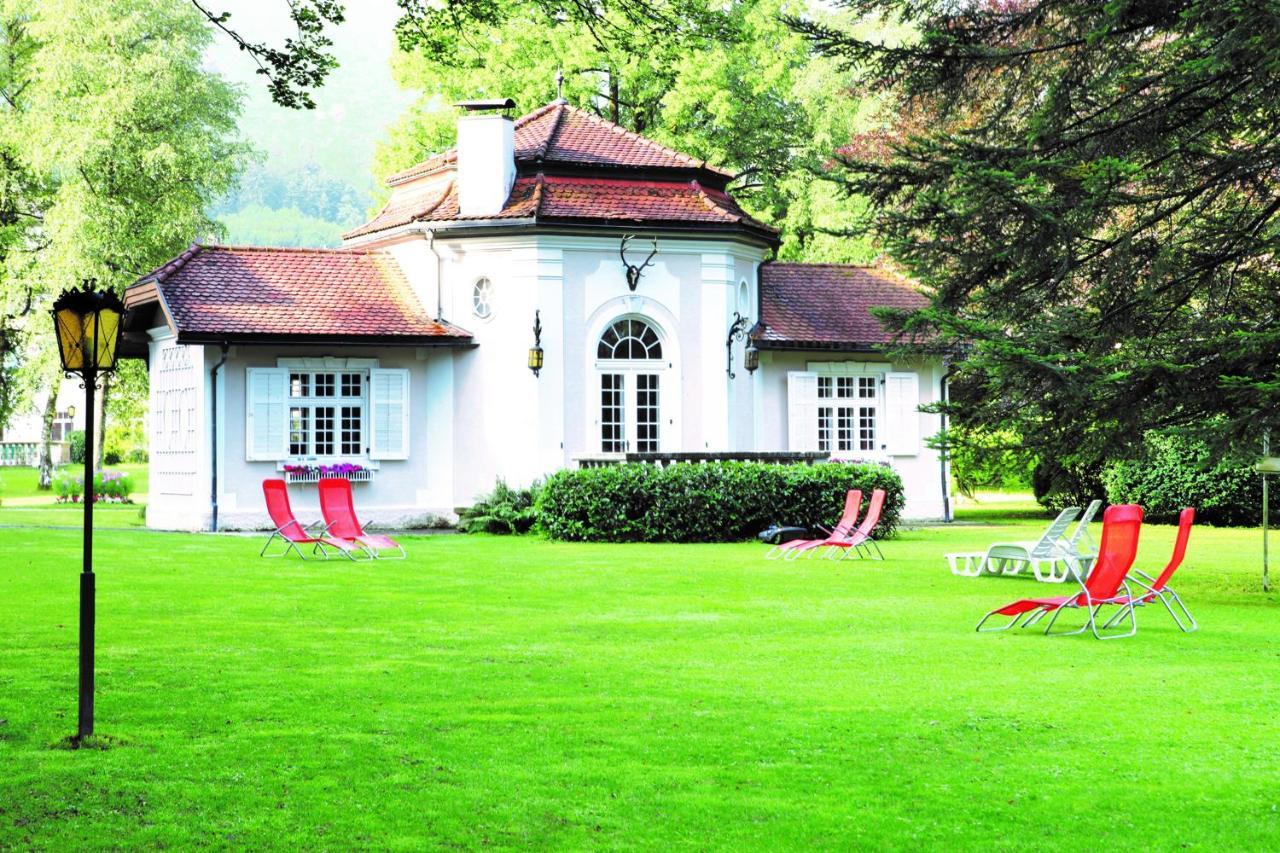 Schloss Kurhotel Strobl Exterior photo